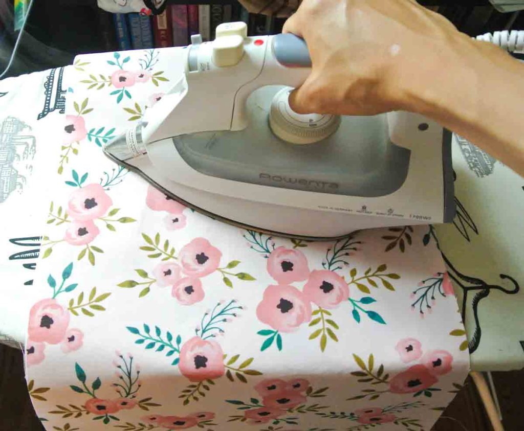 How to make Reversible Tote bag ironing fusible to tote piece