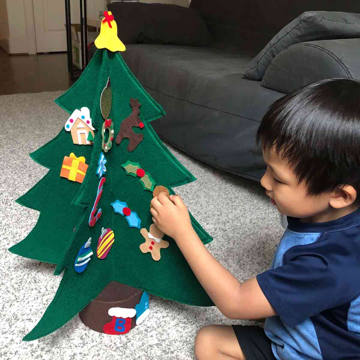 Toddler decorating DIY Felt 3D Christmas Tree Featured Image
