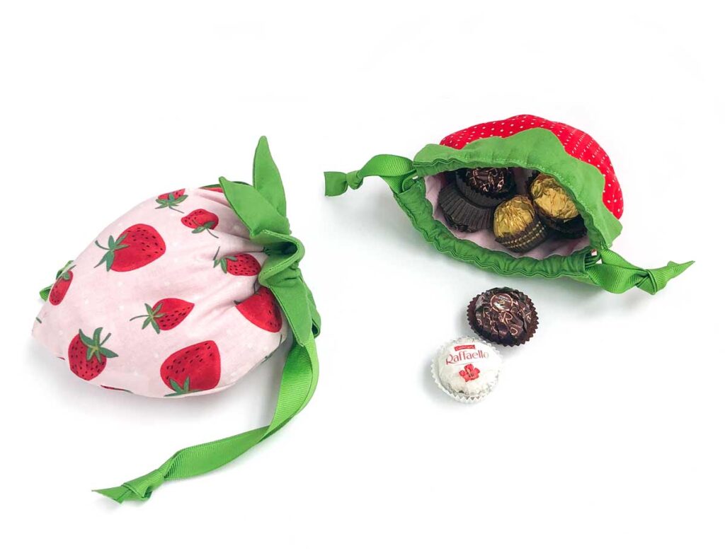 Strawberry Bag Pattern. Shows small bag with treats inside and a medium sized bag.  